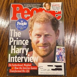 People Magazine - May 2 2022 - Prince Harry - Jennifer Grey    women’s magazines